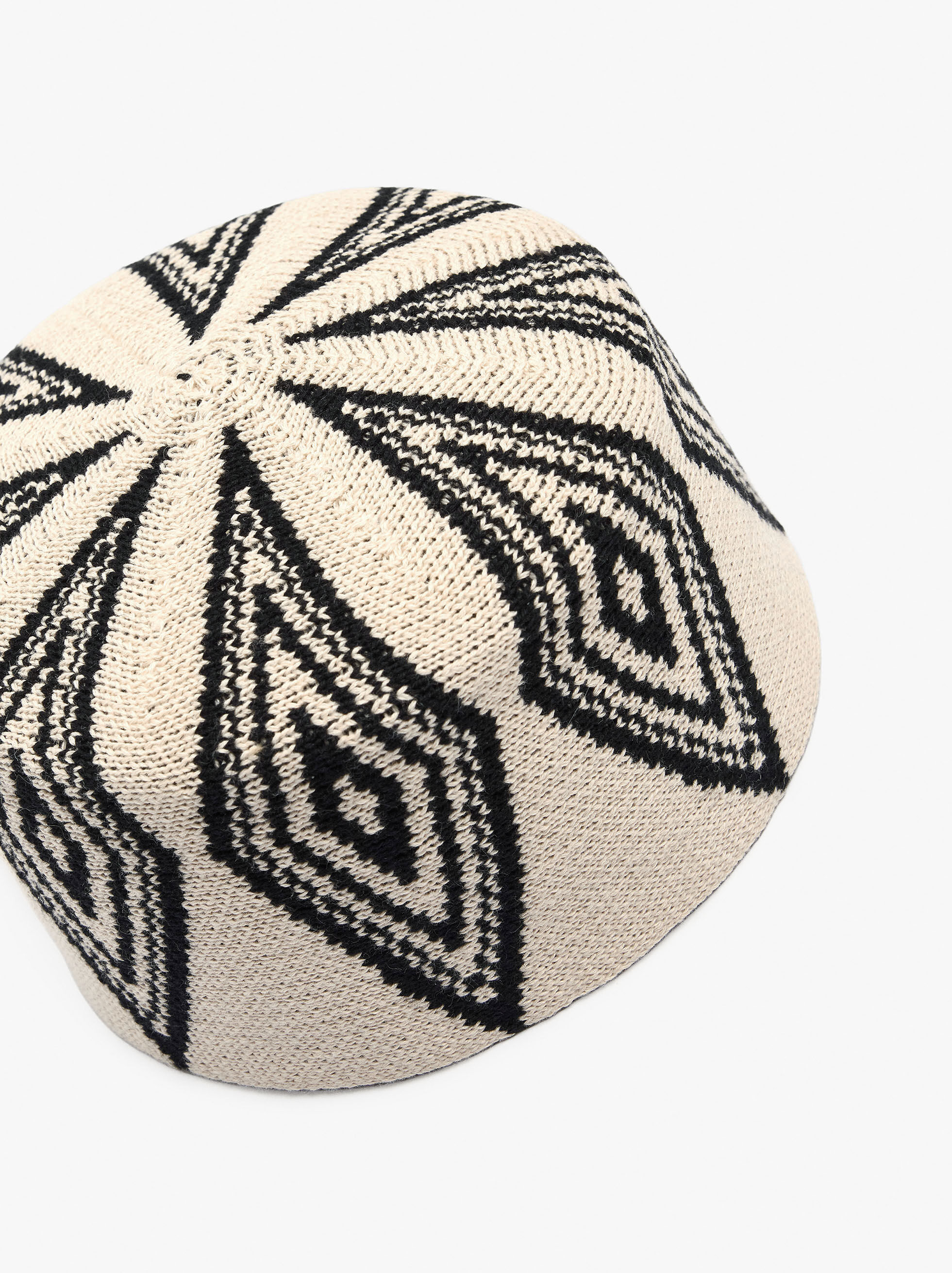Vävad tröja med jacquard