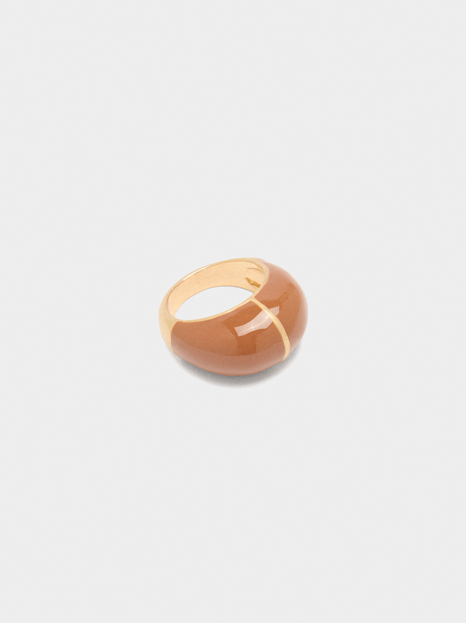Rund ring med lack
