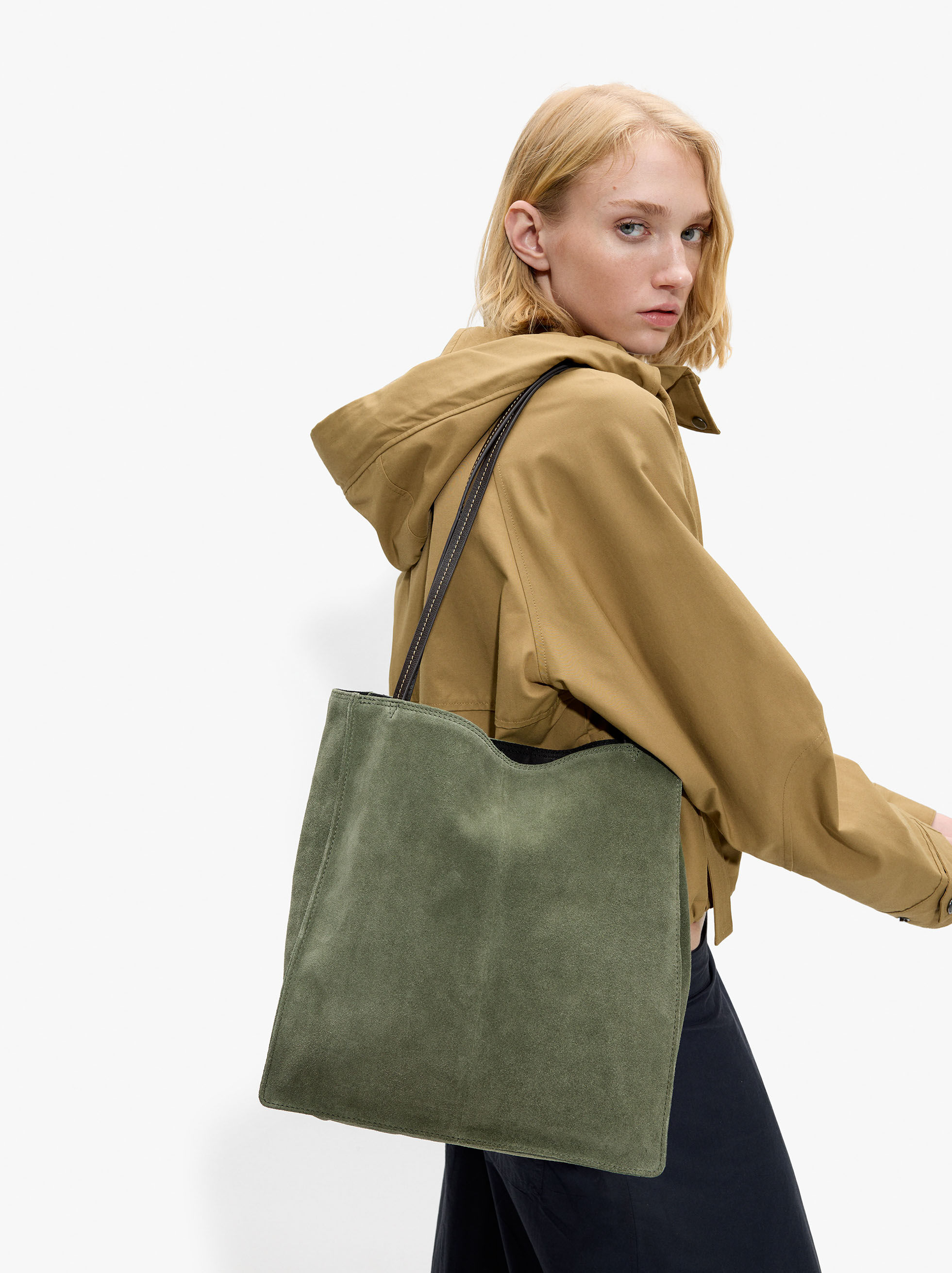 Mala shopper i skinn med rektangulär form