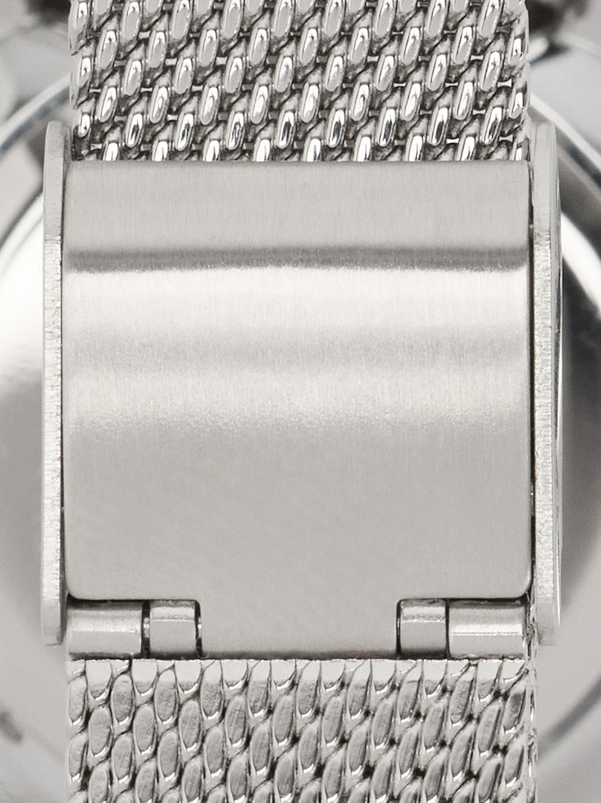 Dubbel färgad klocka med metallfjädrad armband i rostfritt stål
