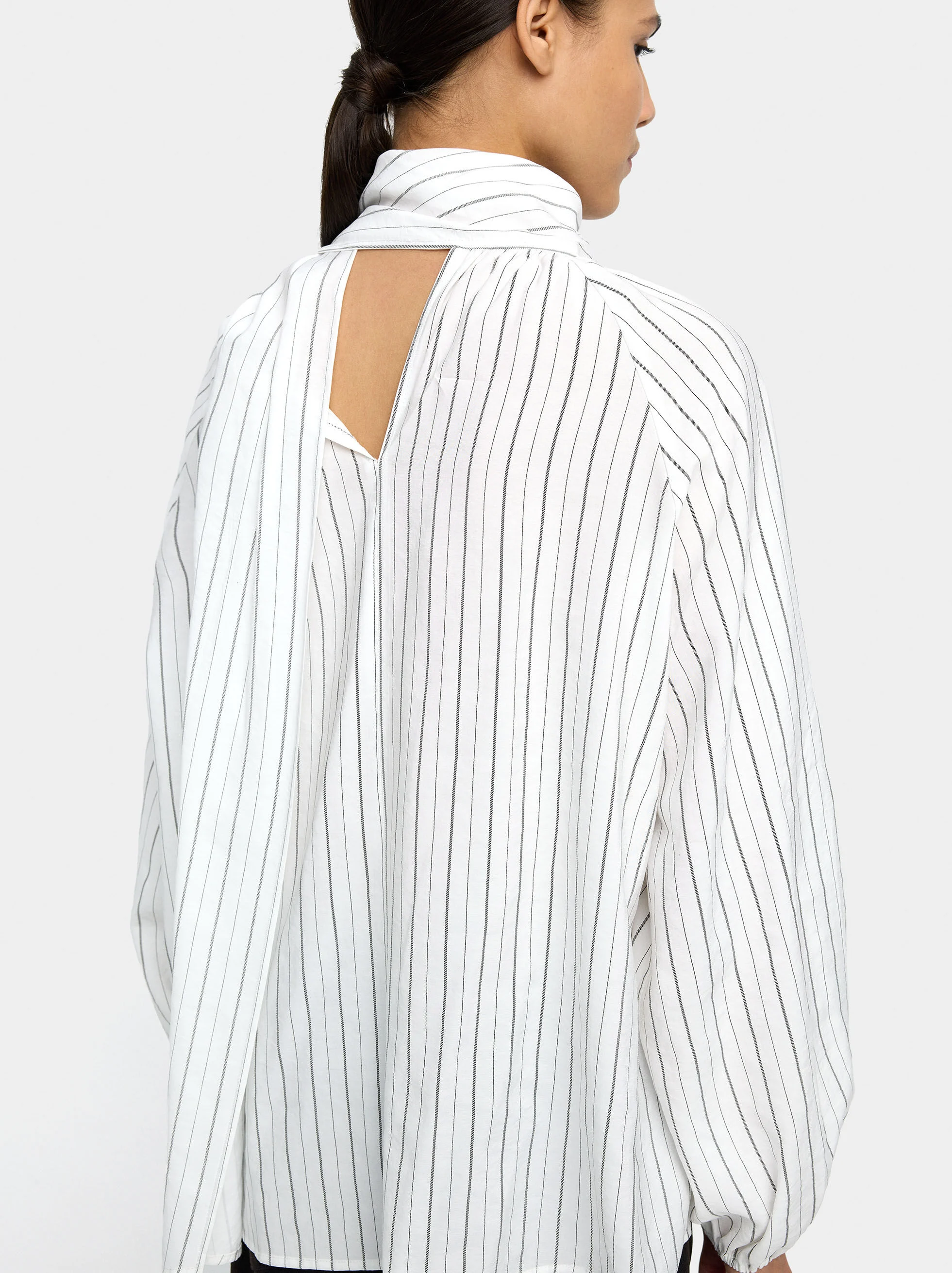 Streckad blus