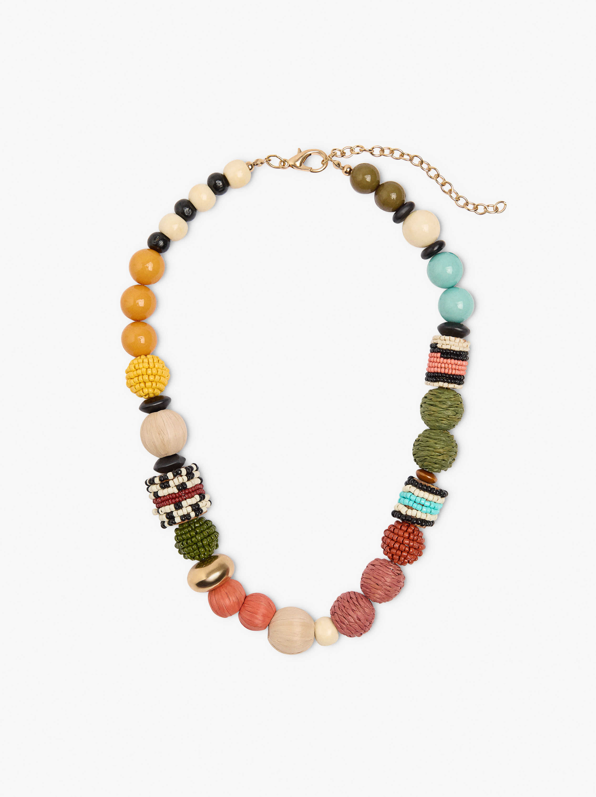 Multifärgad halsband med raffia- och träklotter