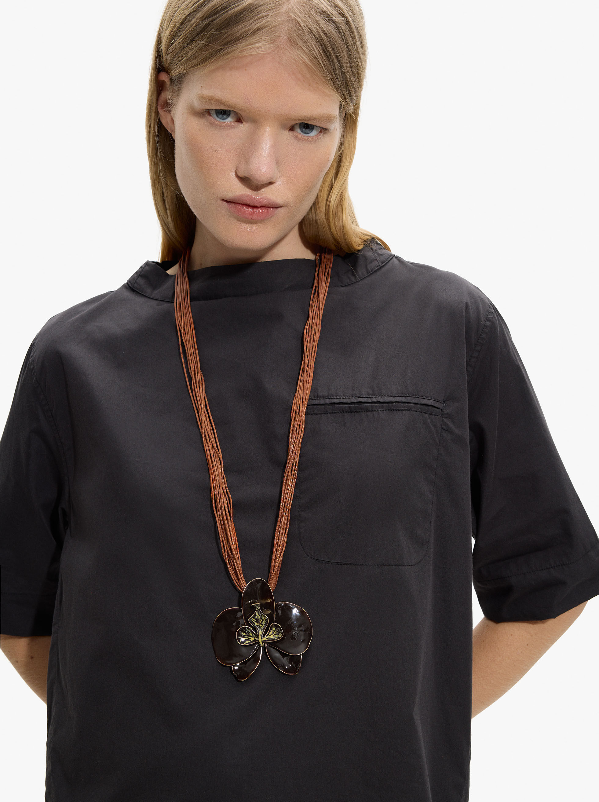 Floral halsband med krok