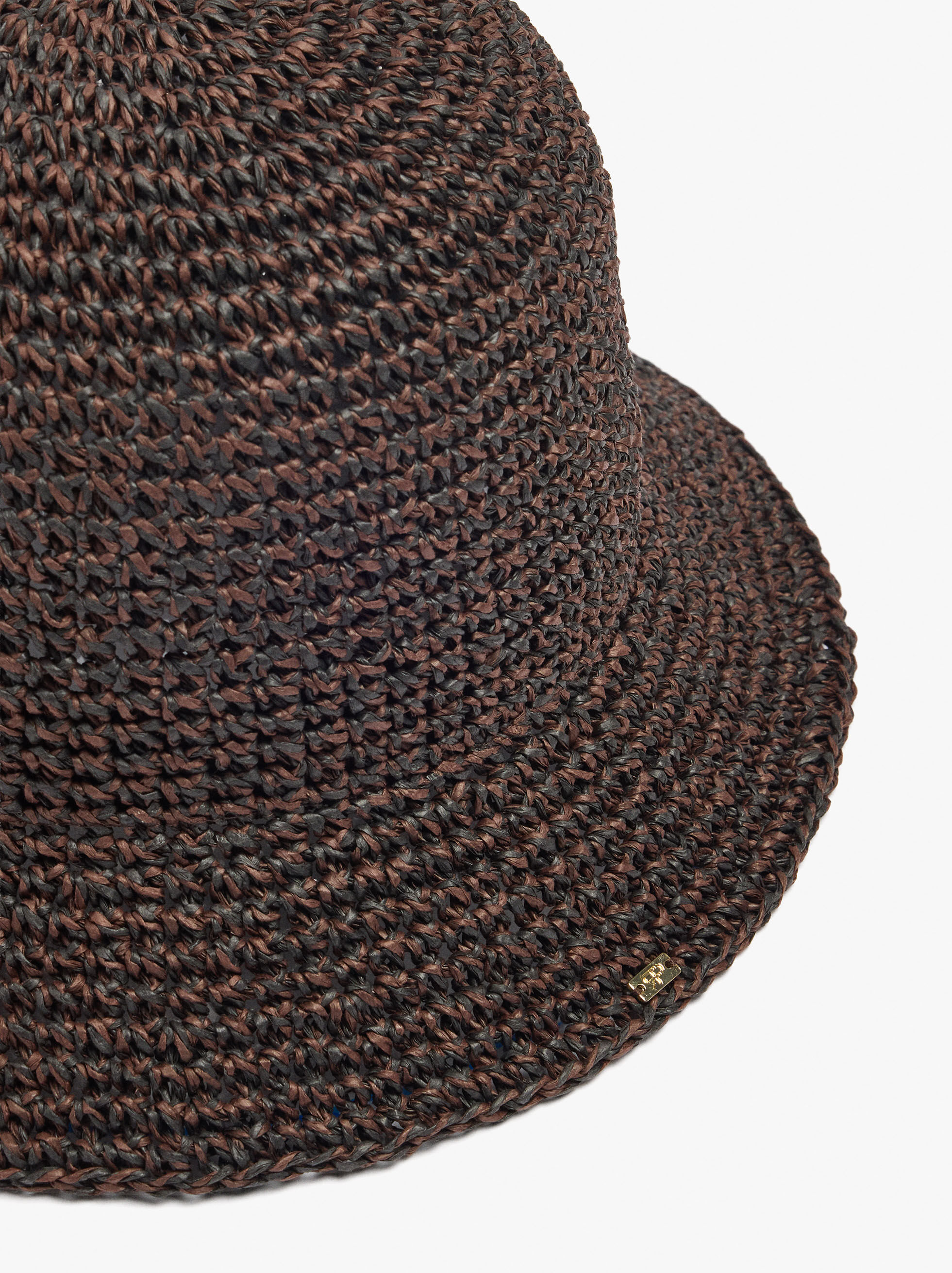 Buckethatt i halm-effekt
